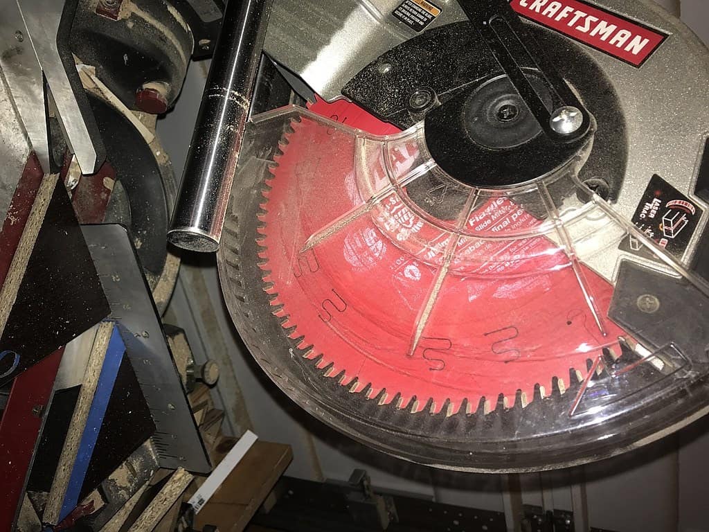 Miter_saw_blade